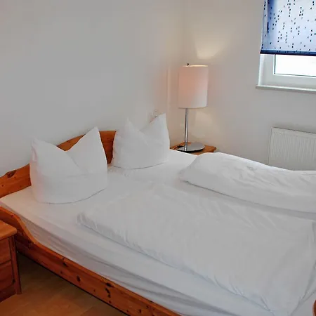 Am Hoevt Mit Seebl Goehren (Ruegen)